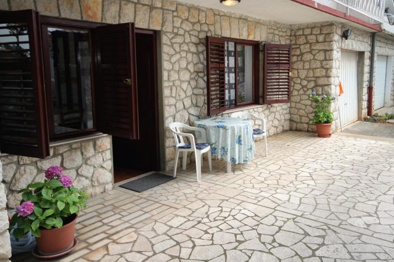 Apartments With A Parking Space Novi Vinodolski - 2423 エクステリア 写真